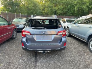 2016 Subaru Outback 2.5i Limited - Exterior Rear Center Image